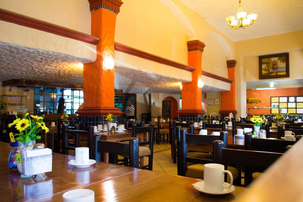 Hotel Villa Cahita Los Mochis Exterior photo
