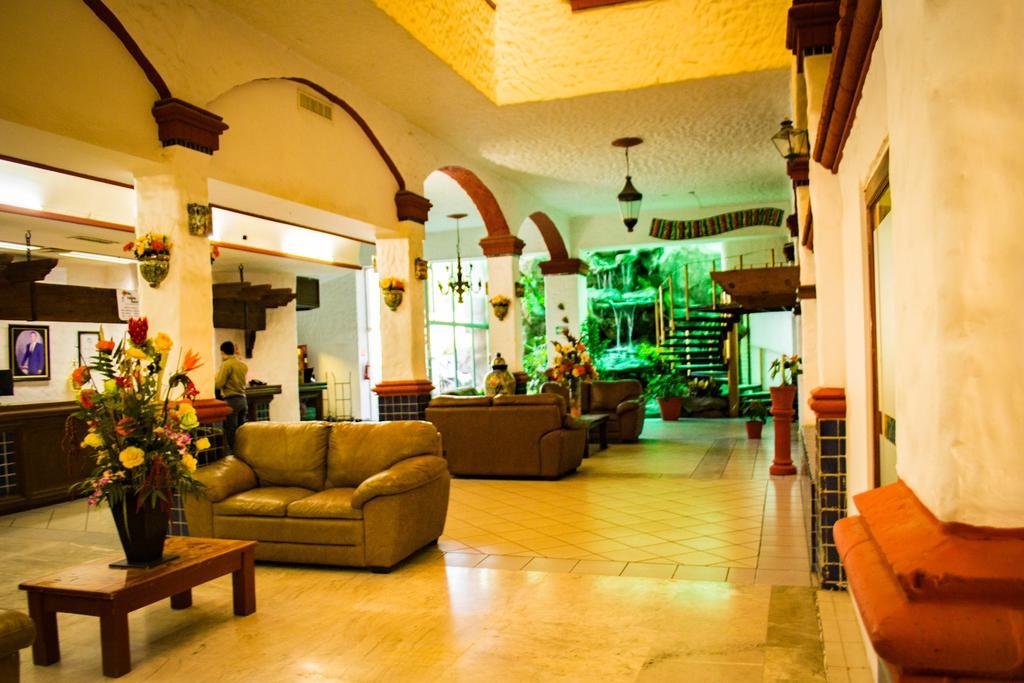 Hotel Villa Cahita Los Mochis Exterior photo