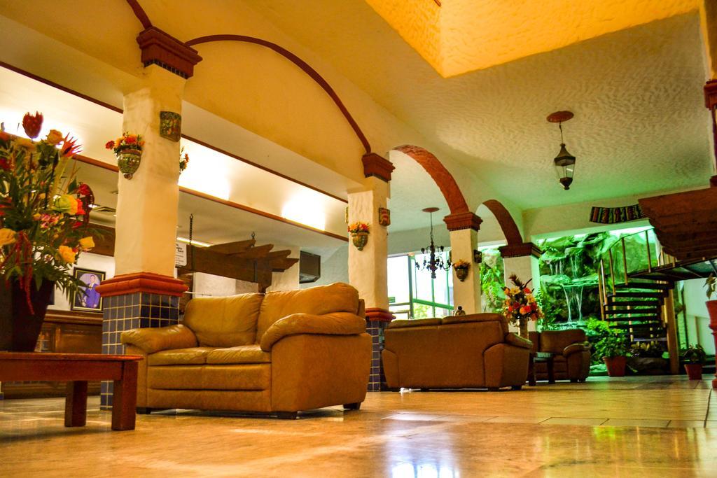 Hotel Villa Cahita Los Mochis Exterior photo
