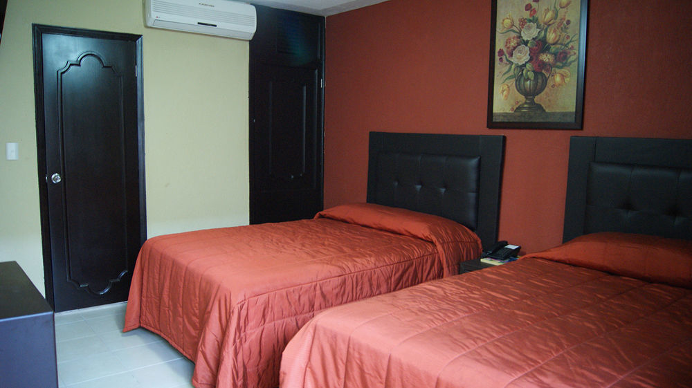 Hotel Villa Cahita Los Mochis Exterior photo